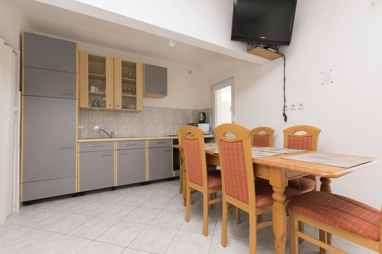 Apartments Katarina 로크바 로고즈니차 외부 사진