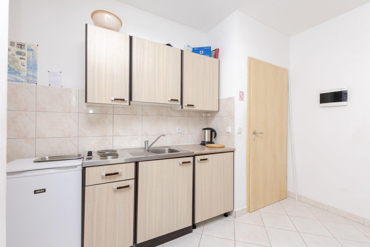 Apartments Katarina 로크바 로고즈니차 외부 사진
